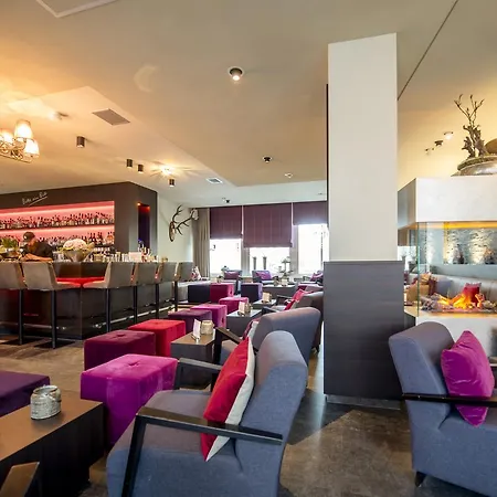 Platzhirsch Hotel 4*